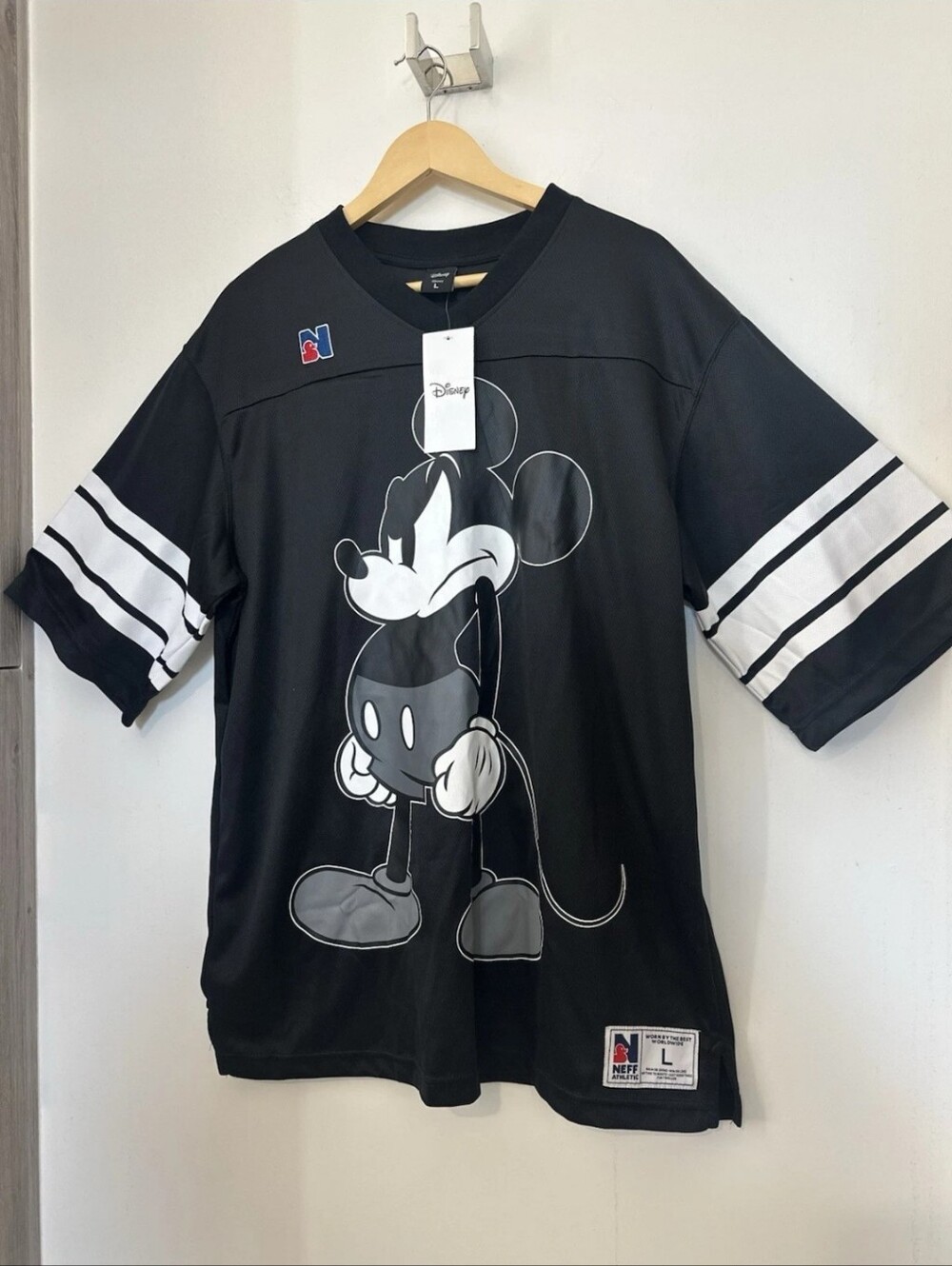Mickey Mouse Disney x NEFF Jersey  Sz. L NWT Black & White Disney Jersey 2026 - Picture 2 of 6